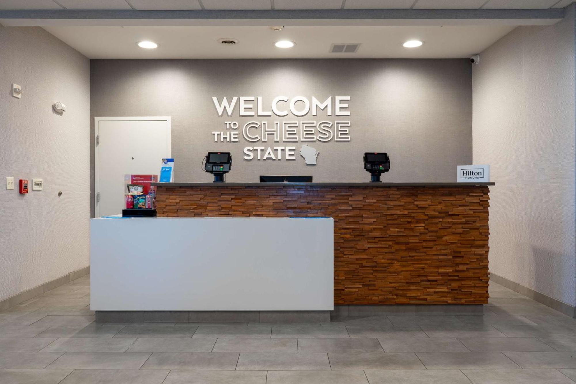 Hampton Inn Elkhorn Lake Geneva Area Exterior foto